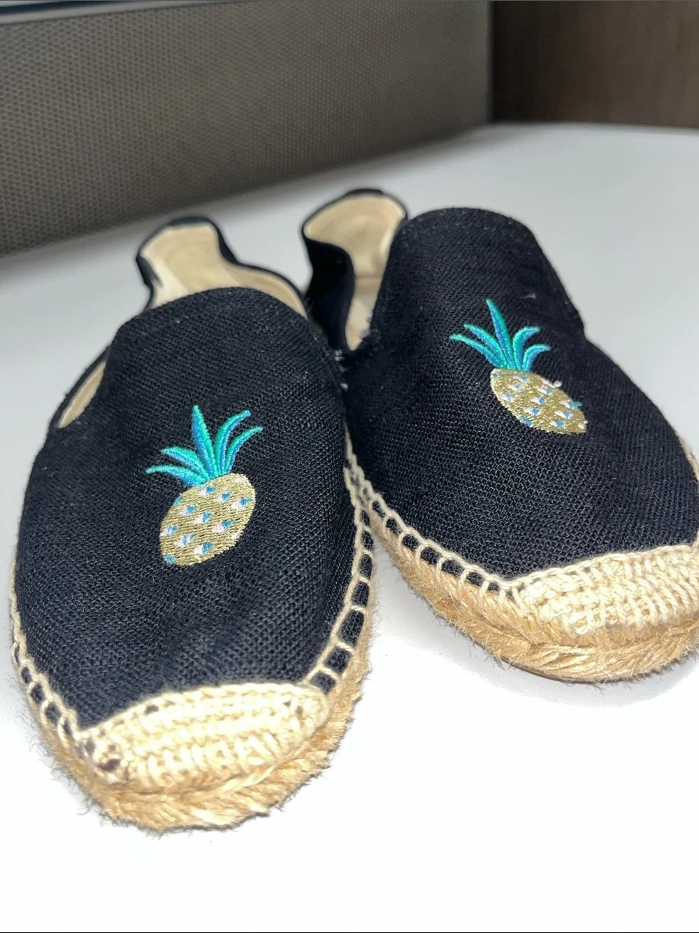 Soludos Black Espadrilles with Pineapple Embroidery Size 8